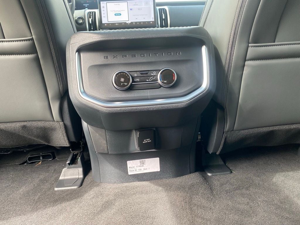 2027 Ford Expedition Active