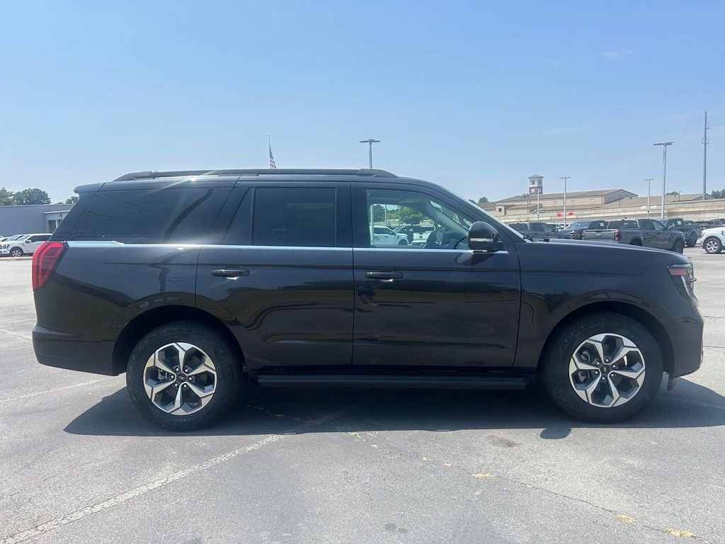 2027 Ford Expedition Active