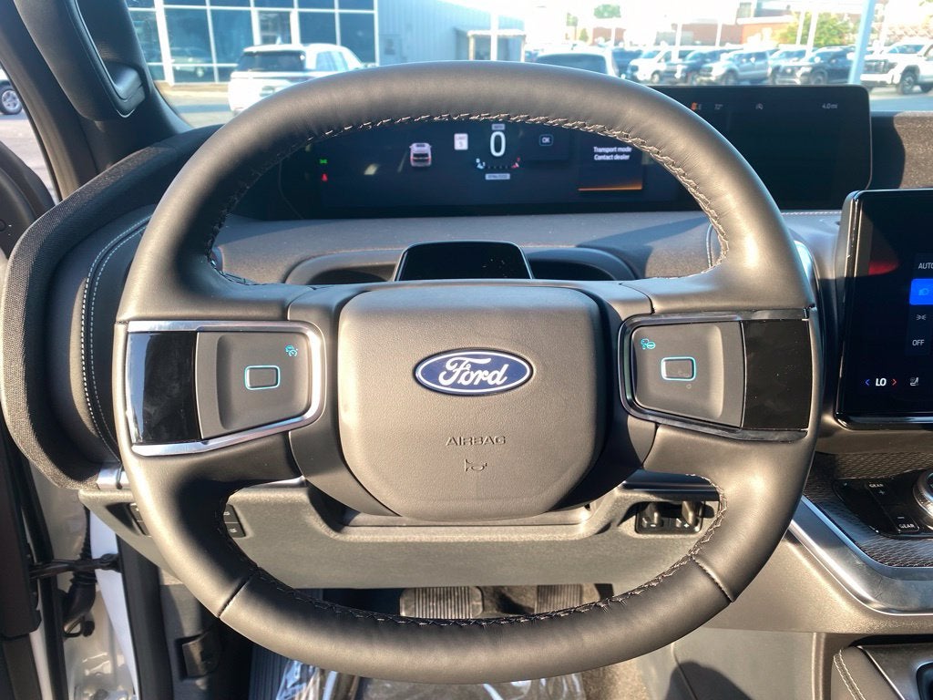 2027 Ford Expedition Platinum - 4WD - STEALTH APPEARANCE PACKAGE