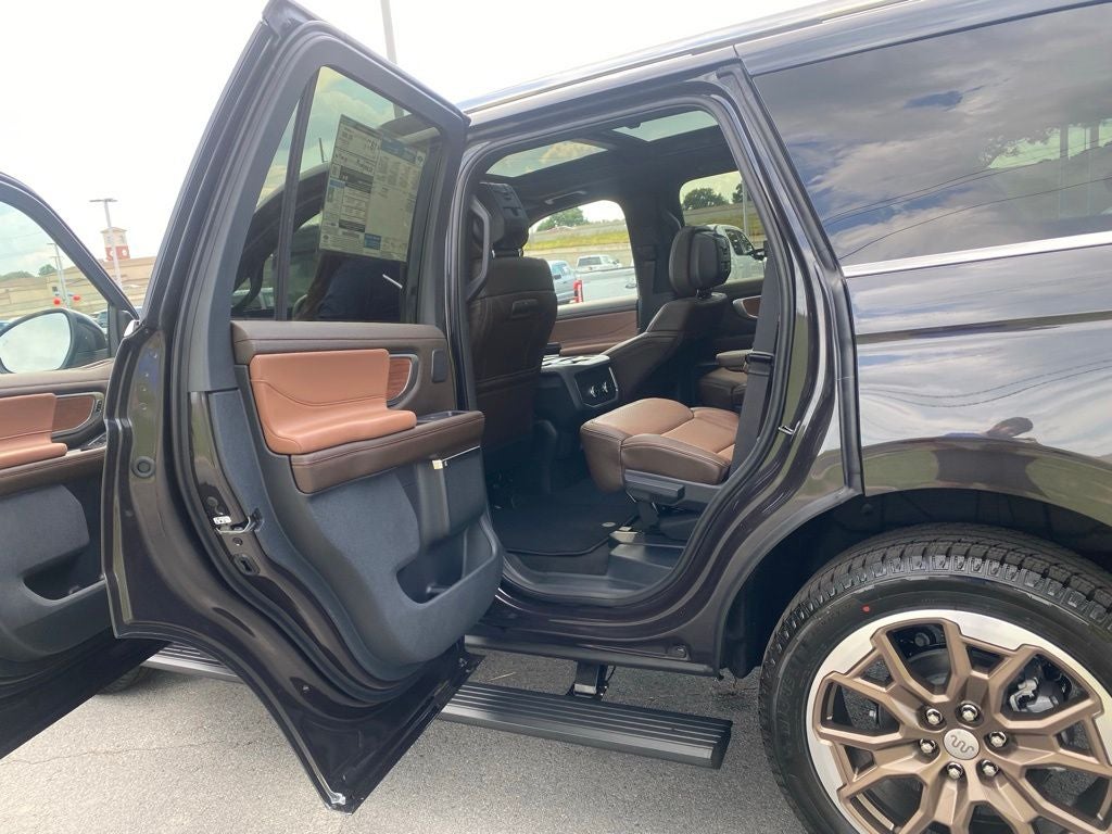 2027 Ford Expedition King Ranch