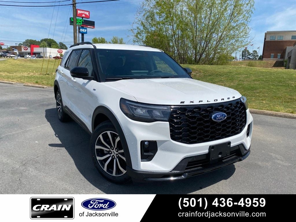 2026 Ford Explorer ST-Line