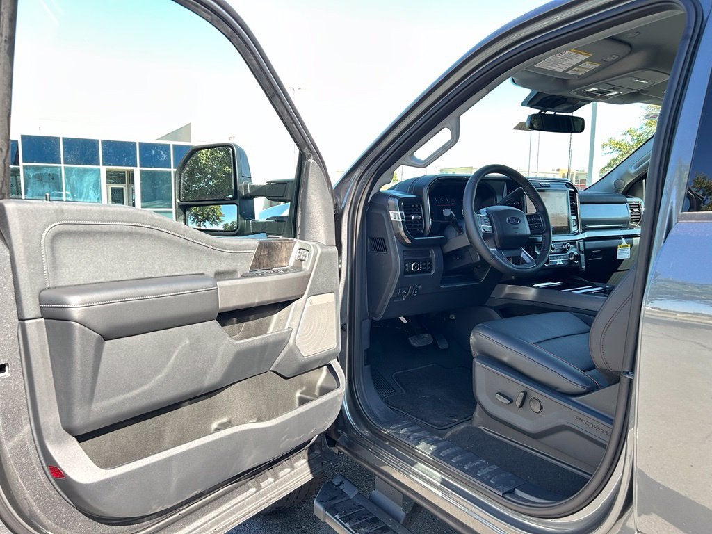 2027 Ford F-250SD Lariat - 4WD - HIGH OUTPUT DIESEL