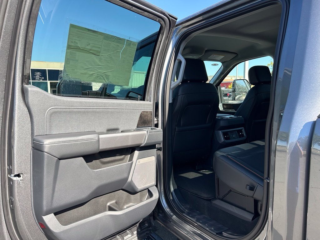 2027 Ford F-250SD Lariat - 4WD - HIGH OUTPUT DIESEL