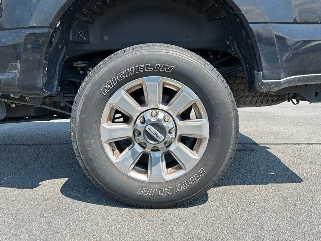 2017 Ford F-350SD Platinum