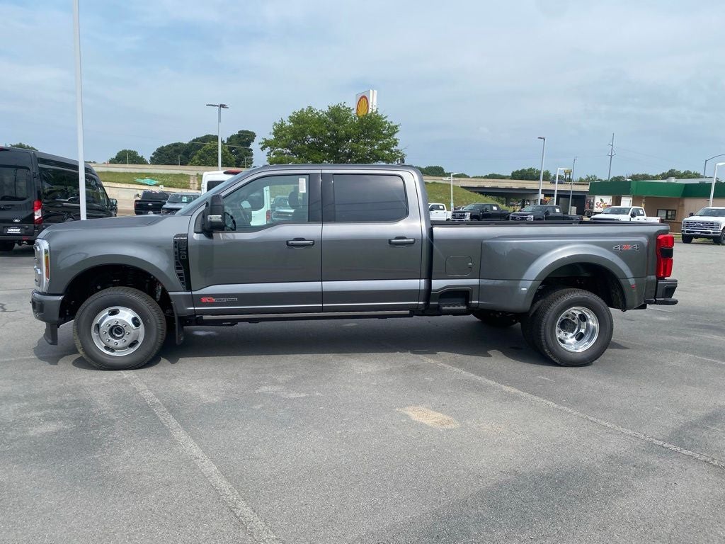 2026 Ford F-350SD Platinum DRW