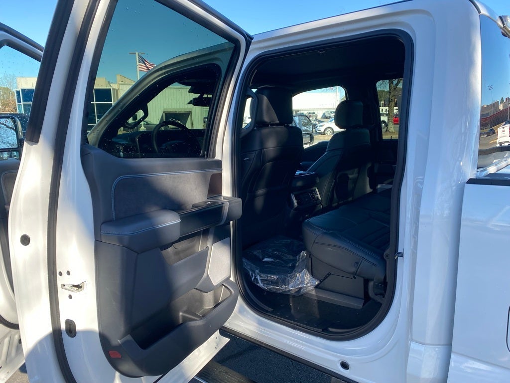 2026 Ford F-350SD Platinum DRW