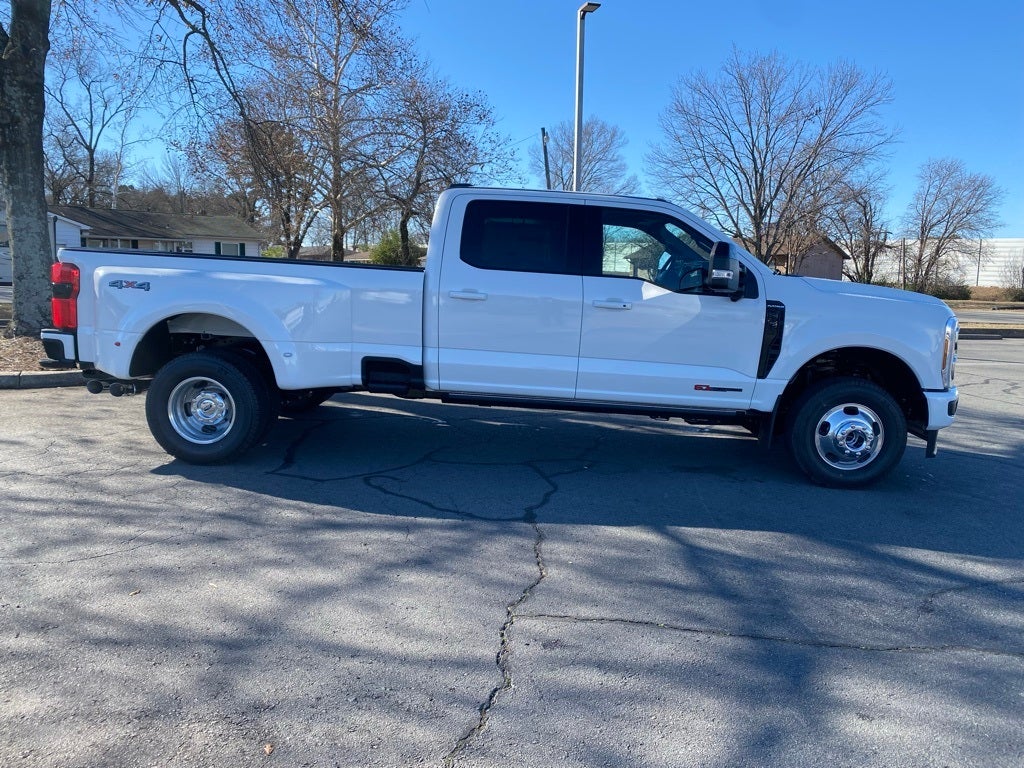 2026 Ford F-350SD Platinum DRW
