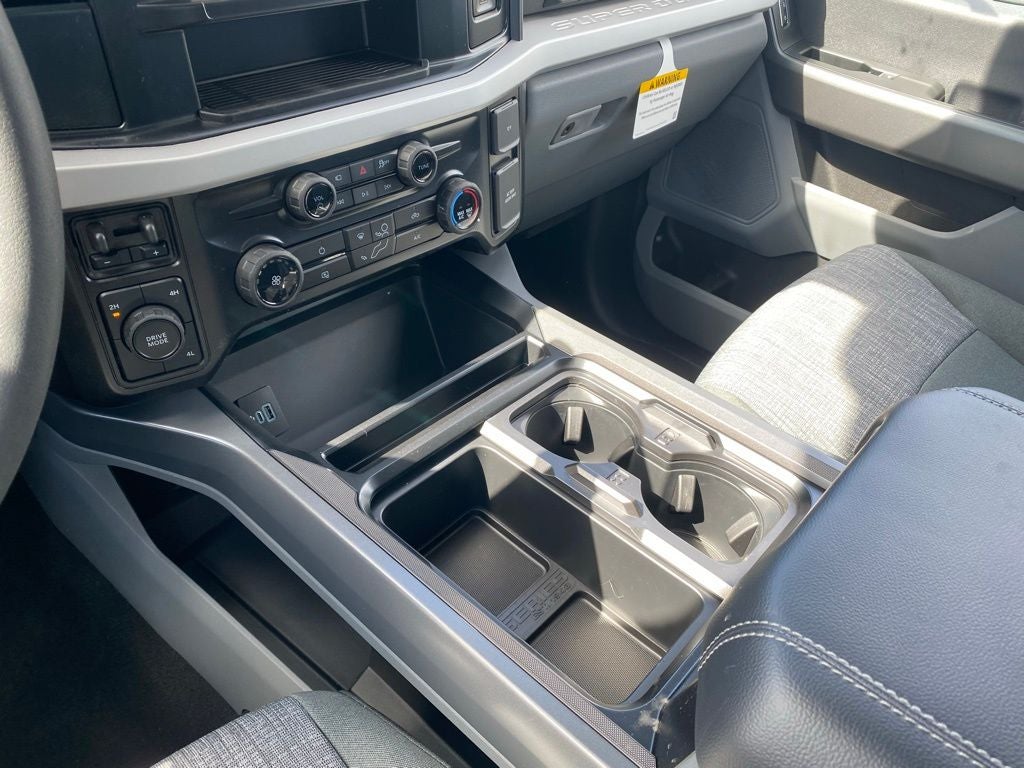 2026 Ford F-350SD XLT DRW