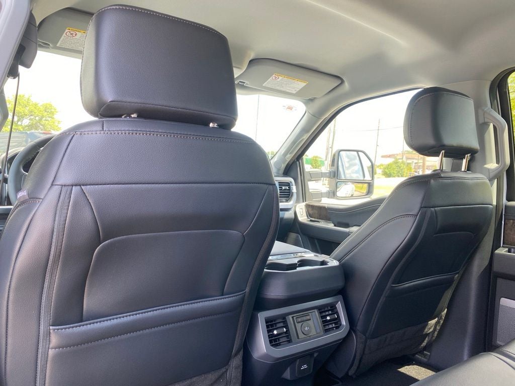 2026 Ford F-350SD Lariat DRW
