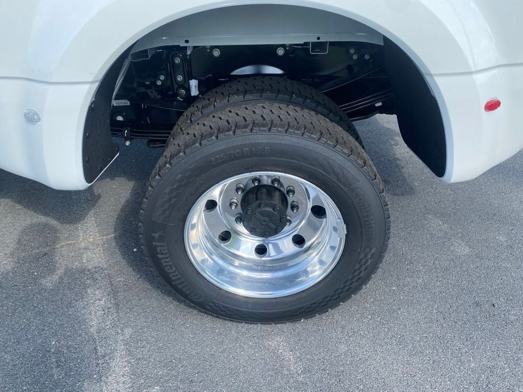2026 Ford F-450SD Platinum