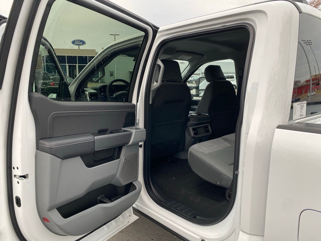 2026 Ford F-450SD XLT