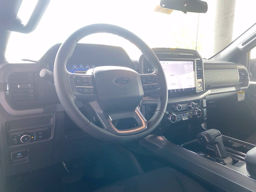 2026 Ford F-150 XLT - 4WD - 5.0L V8