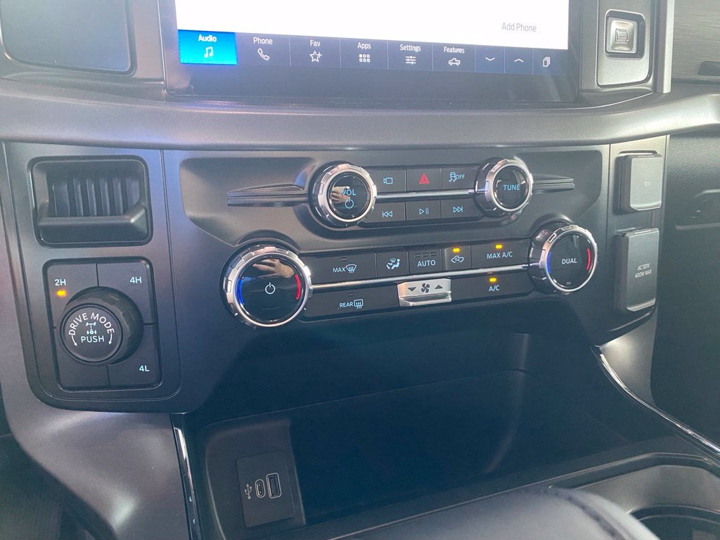 2026 Ford F-150 XLT - 4WD - 5.0L V8