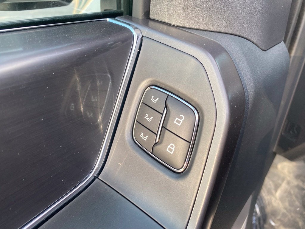 2026 Ford F-150 Lariat - 4WD - 5.0L V8