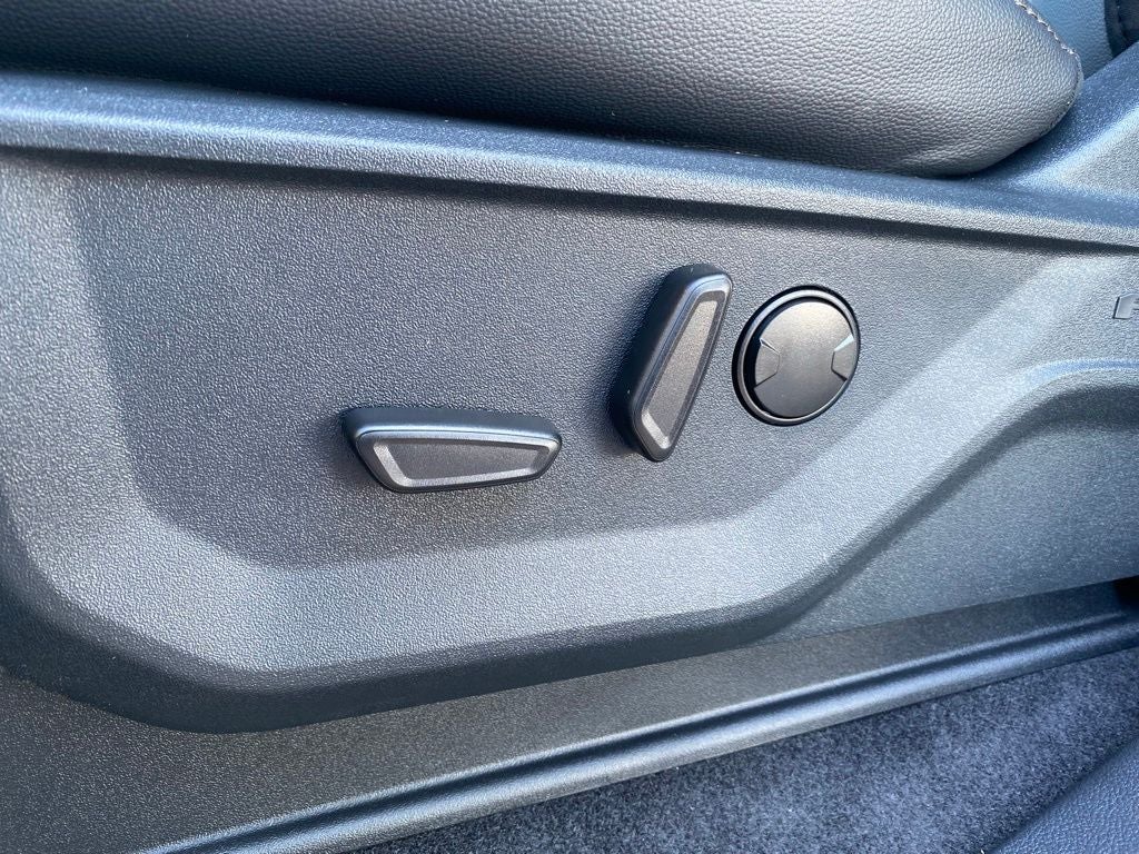 2026 Ford F-150 Lariat - 4WD - POWERBOOST HYBRID