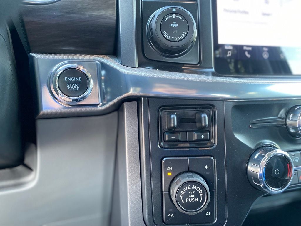 2026 Ford F-150 Lariat - 4WD - POWERBOOST HYBRID