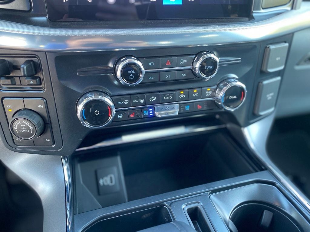 2026 Ford F-150 Lariat - 4WD - POWERBOOST HYBRID