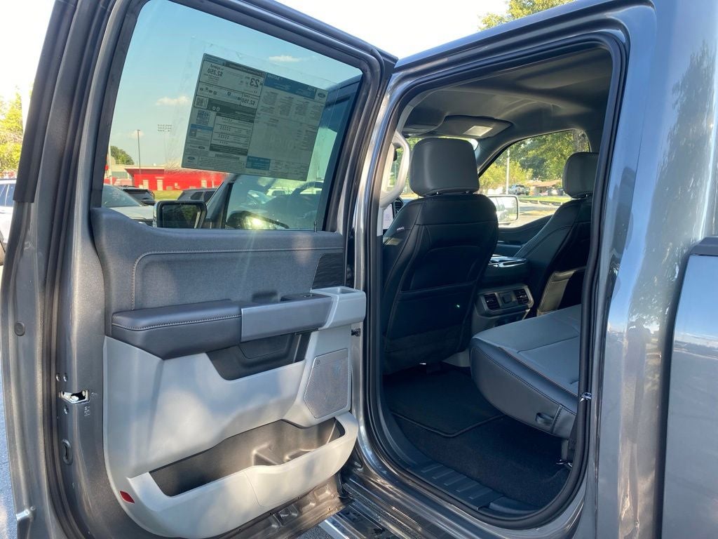 2026 Ford F-150 Lariat - 4WD - POWERBOOST HYBRID