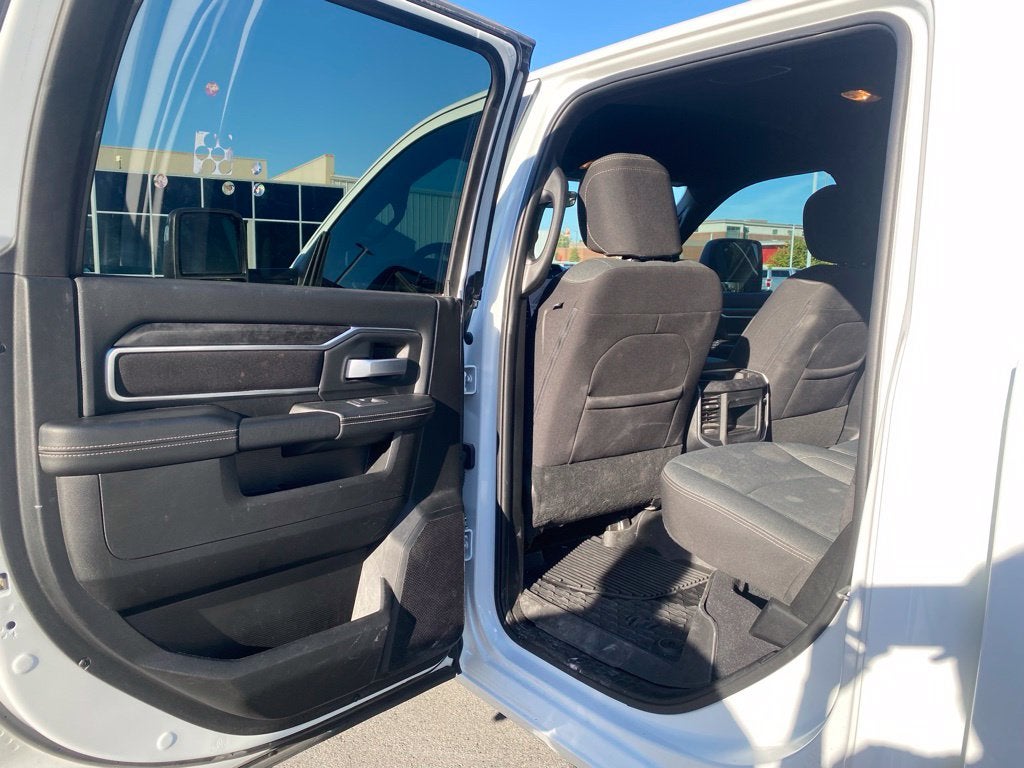 2024 RAM 3500 Big Horn - 4WD - 6.7L CUMMINS