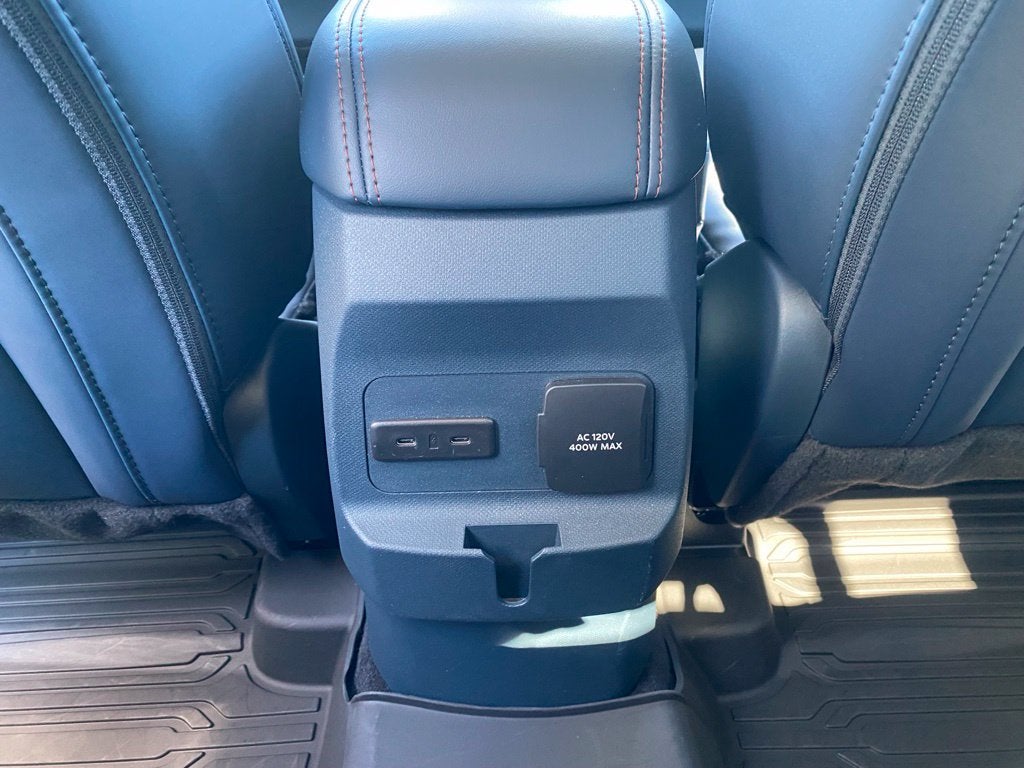 2025 Ford Maverick Lariat - AWD - BLACK PACKAGE - 2.5L HYBRID
