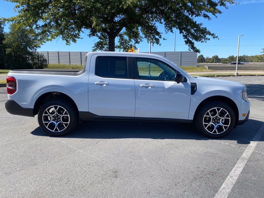 2025 Ford Maverick Lariat - AWD - BLACK PACKAGE - 2.5L HYBRID