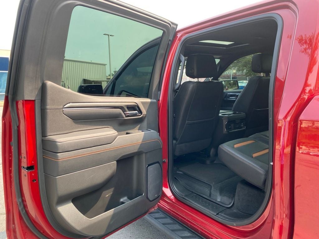 2025 GMC Sierra 1500 AT4 - TECH PKG - ONE OWNER - SUNROOF