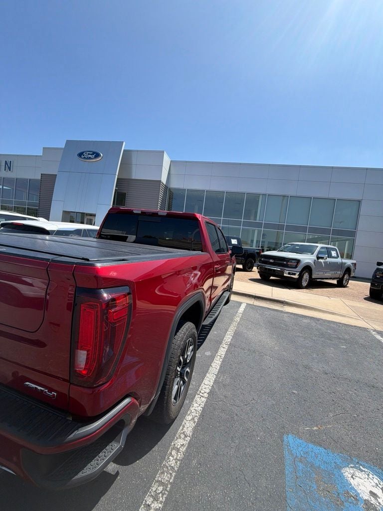 2025 GMC Sierra 1500 AT4