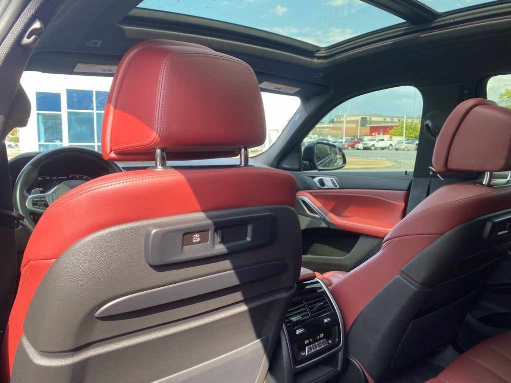2020 BMW X6 M50i