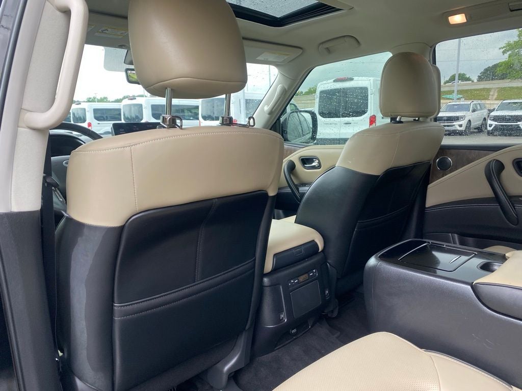 2023 INFINITI QX80 Premium Select