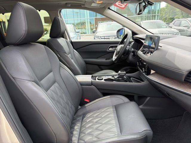 2026 Nissan Rogue Platinum - PREMIUM PKG - AWD