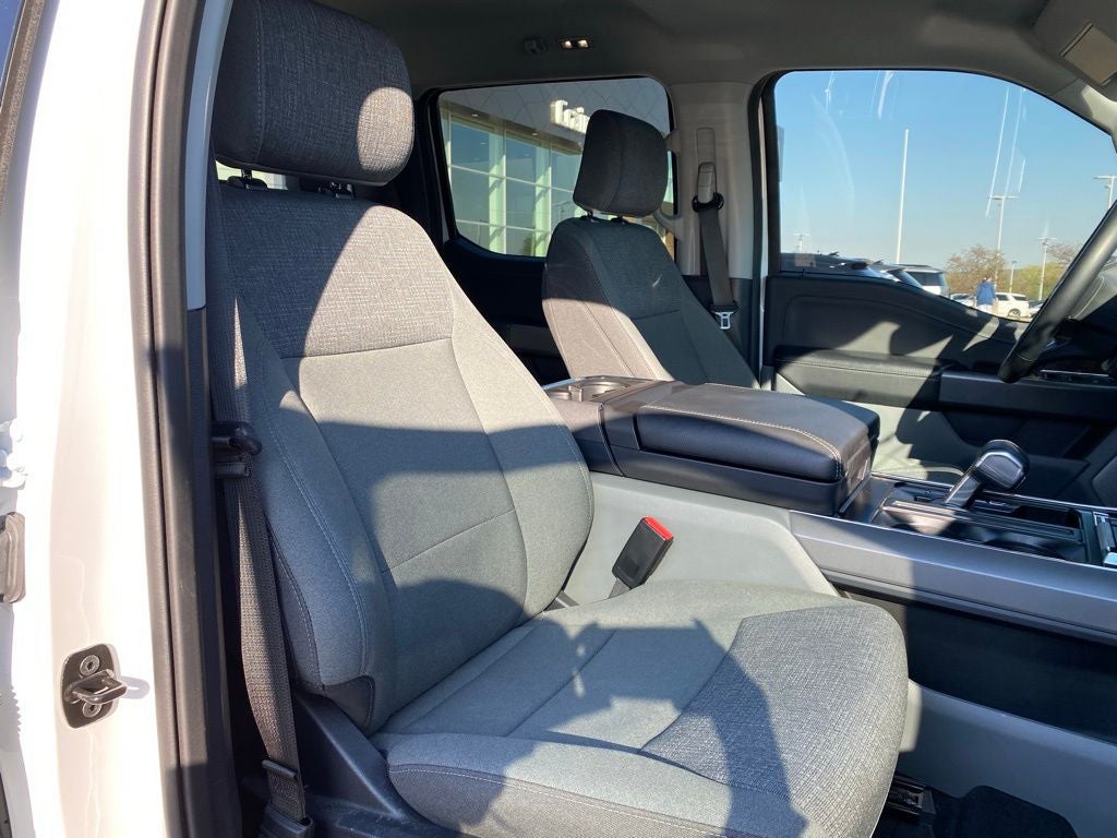 2024 Ford F-150 Lightning Flash