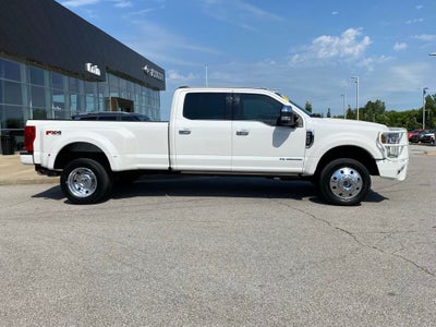 2022 Ford F-450SD Platinum