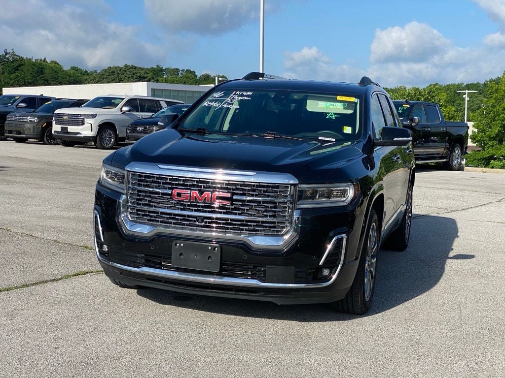 2023 GMC Acadia Denali
