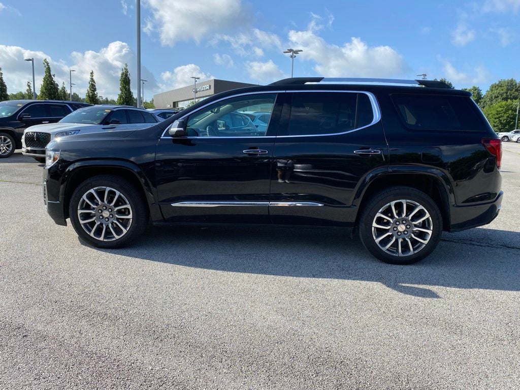 2023 GMC Acadia Denali
