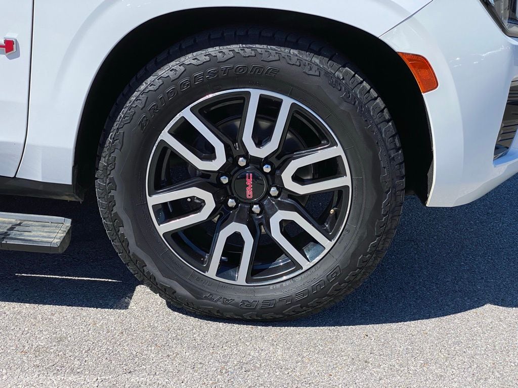 2021 GMC Yukon XL AT4