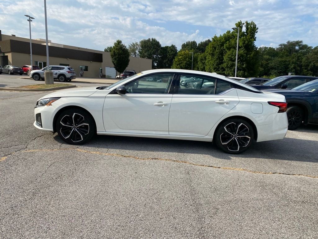 2025 Nissan Altima 2.5 SR