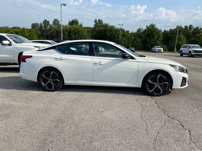2025 Nissan Altima 2.5 SR
