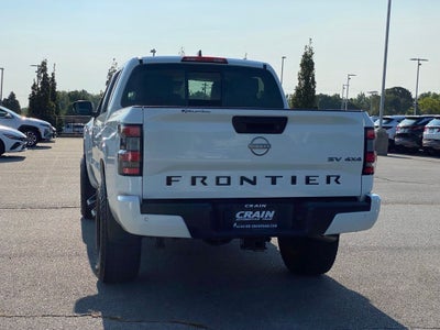 2024 Nissan Frontier SV
