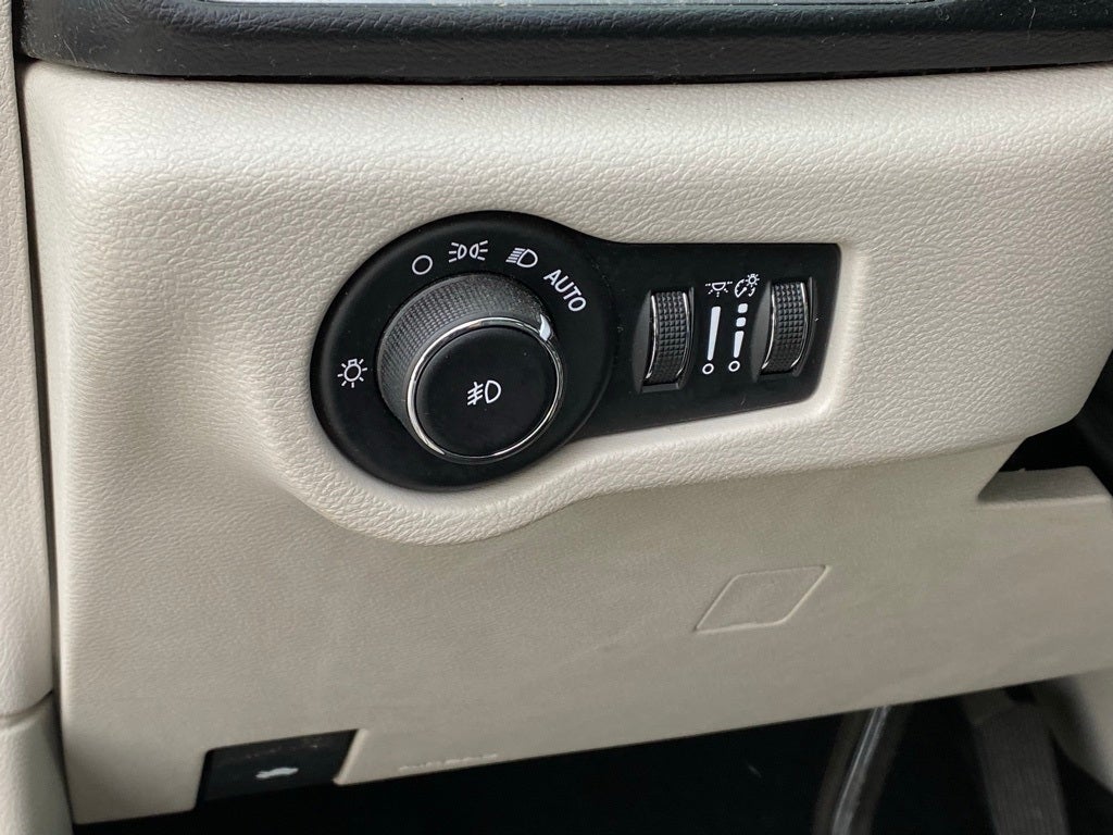 2017 Chrysler Pacifica Touring L Plus