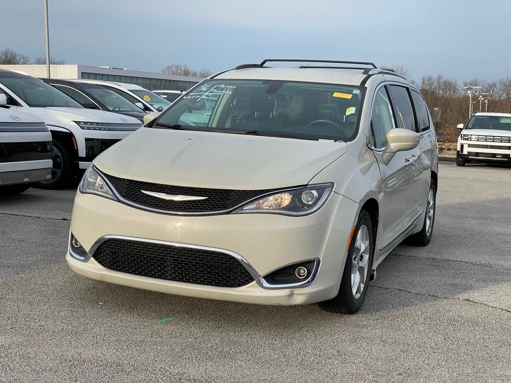 2017 Chrysler Pacifica Touring L Plus
