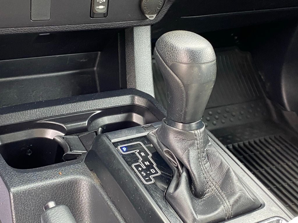 2018 Toyota Tacoma SR V6