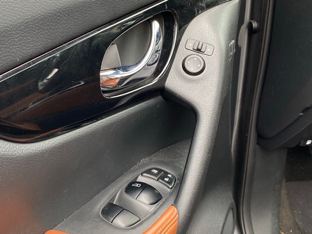 2017 Nissan Rogue SL