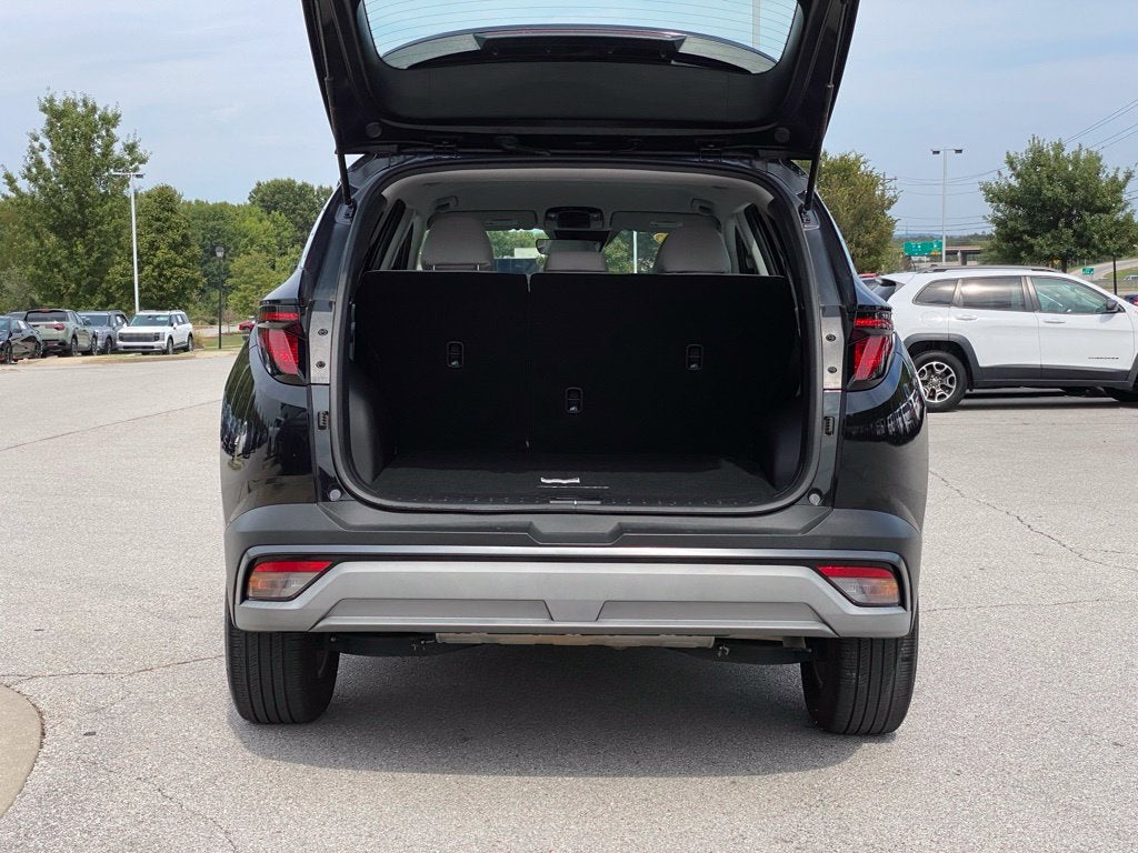 2025 Hyundai Tucson SE