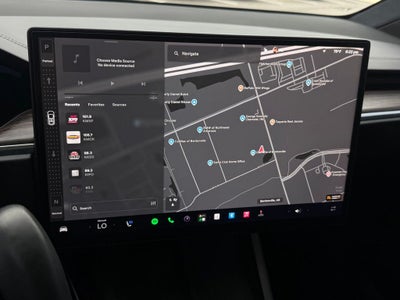 2022 Tesla Model X Base