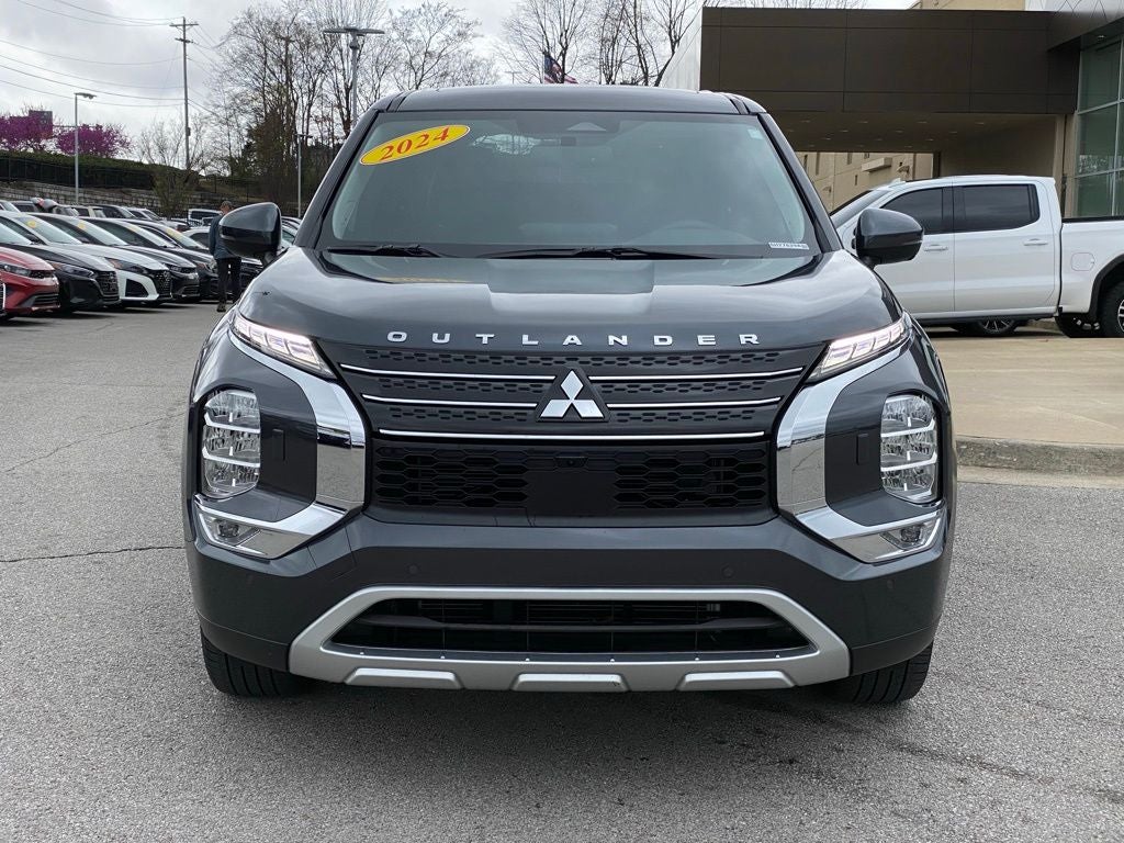 2024 Mitsubishi Outlander SE