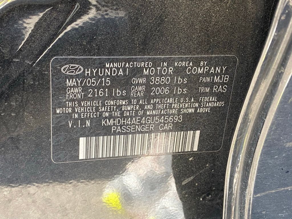 2016 Hyundai Elantra SE
