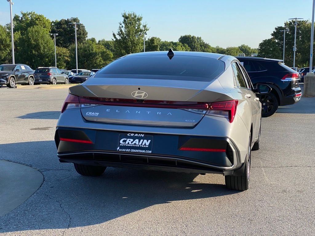2026 Hyundai Elantra Hybrid Limited