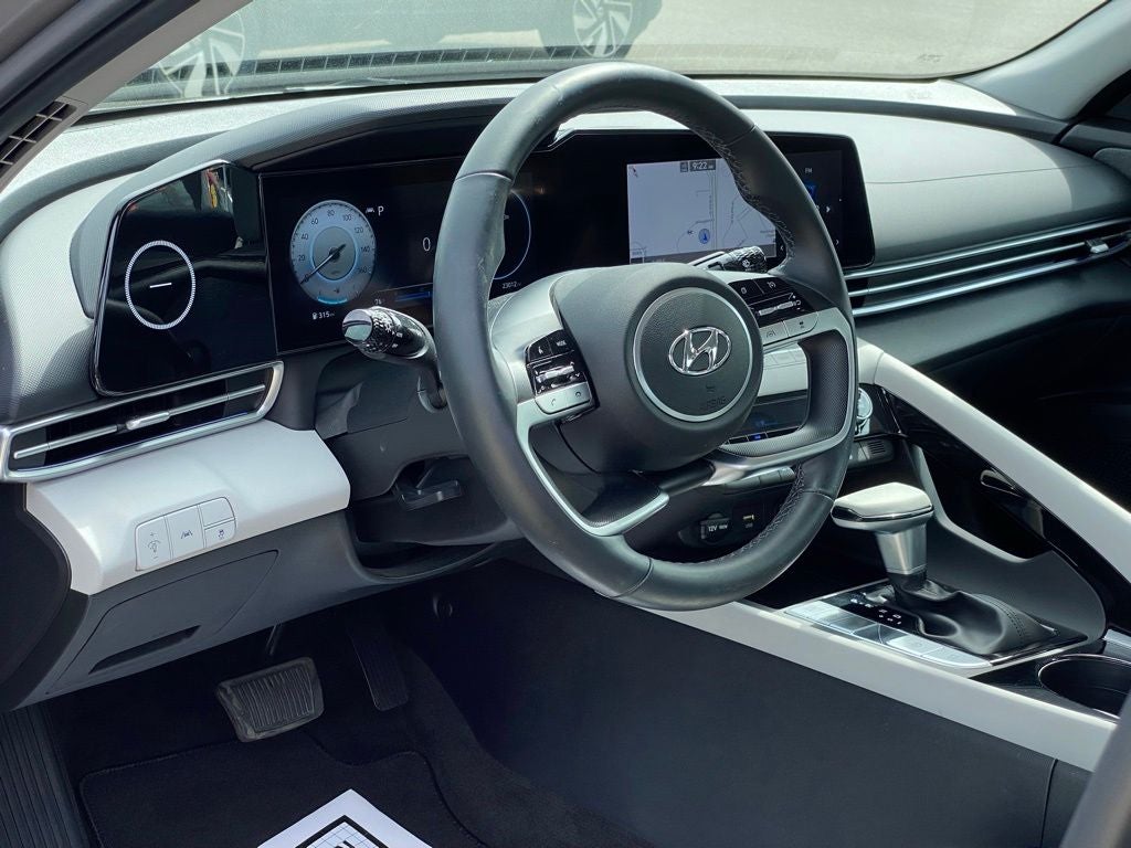 2022 Hyundai Elantra Limited