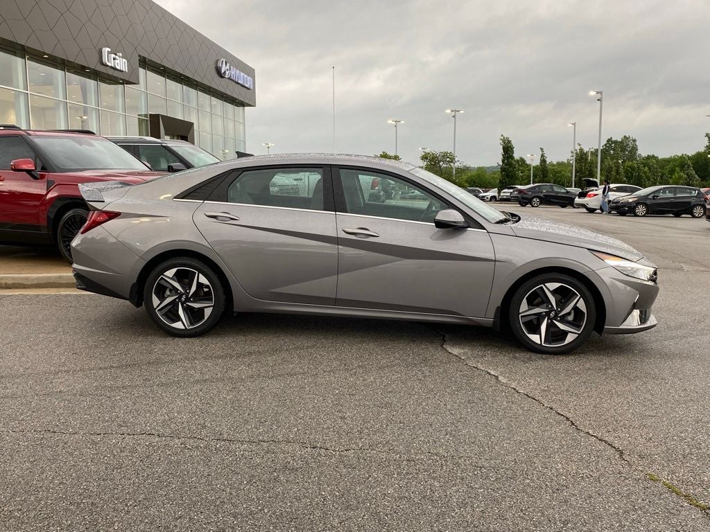 2022 Hyundai Elantra Limited