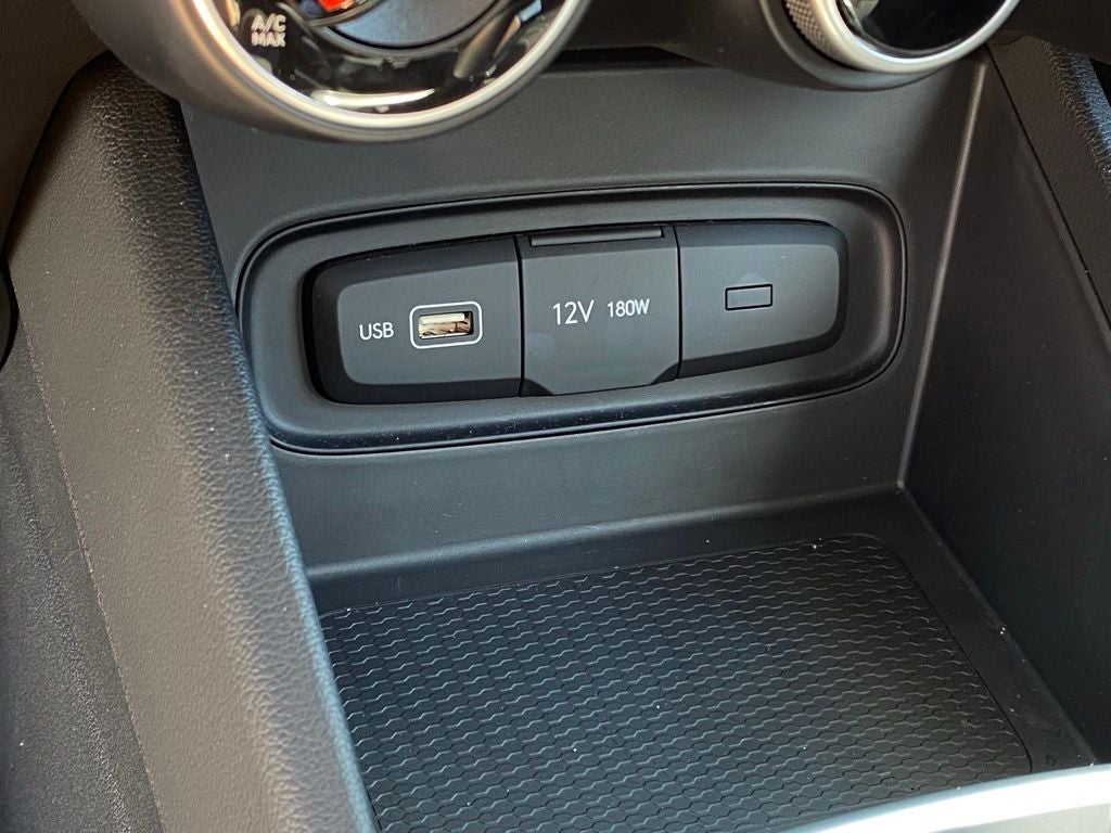 2022 Hyundai Venue SE